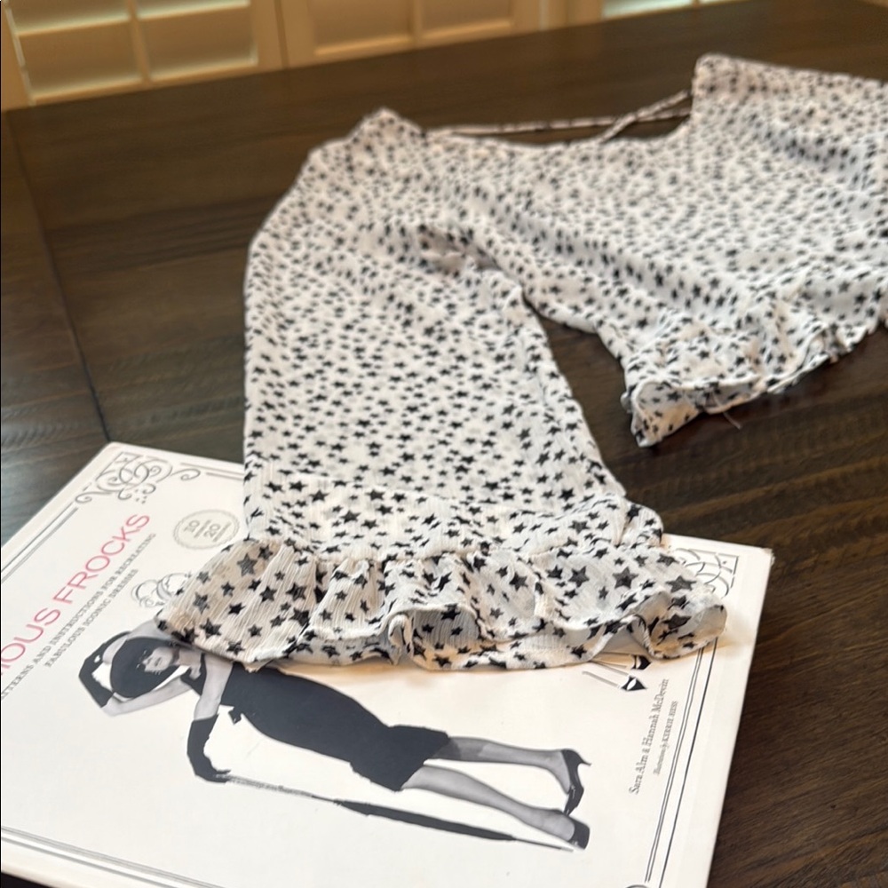 Chic Black and White Star Blouse